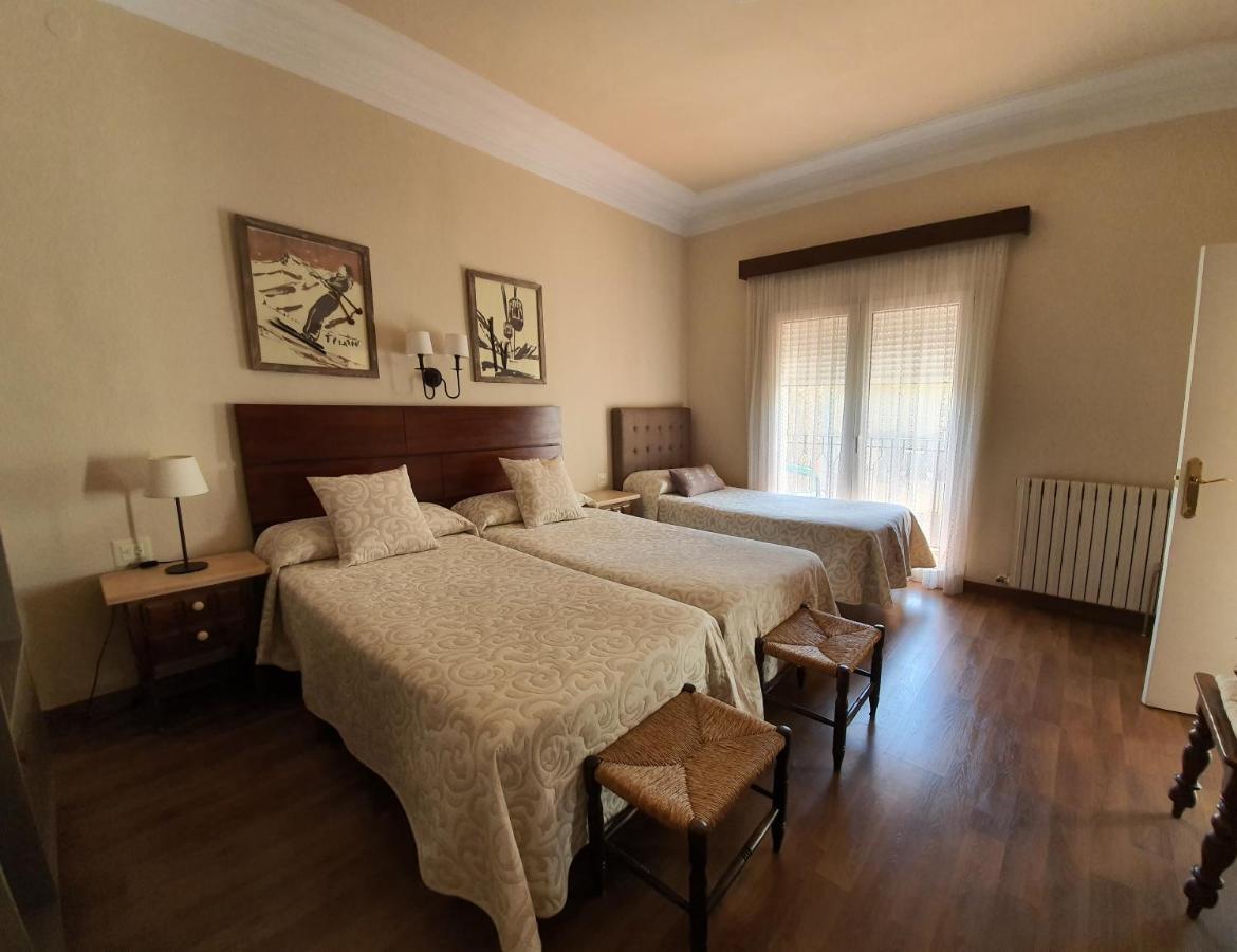 Hostal Canigo El Pont de Suert Εξωτερικό φωτογραφία